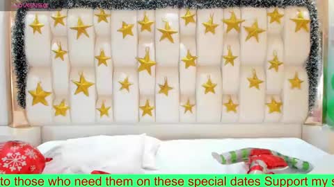 Snapshot of alana_then2 chatting on 12-16-24, 11:39       online show from 12-16-24, 11:39