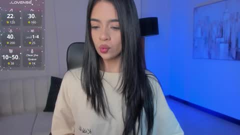 Snapshot of alanacraft chatting on 11-20-25, 12:05 Alana online show from 11-20-25, 12:05