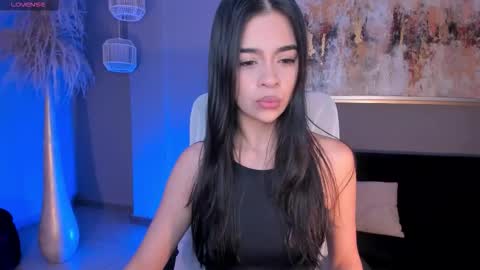 Snapshot of alanacraft chatting on 11-30-25, 12:09 Alana online show from 11-30-25, 12:09