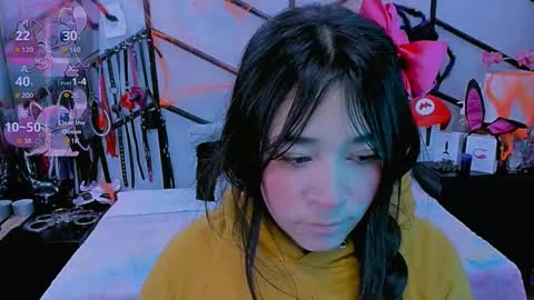 Snapshot of alanaluke chatting on 10-30-25, 12:28 Alana online show from 10-30-25, 12:28