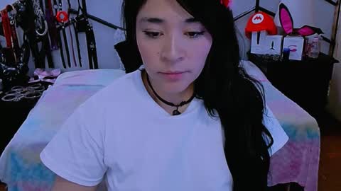 Snapshot of alanaluke chatting on 11-12-25, 07:13 Alana online show from 11-12-25, 07:13