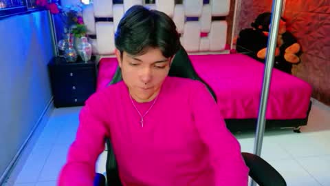 Snapshot of alandelrey57 chatting on 02-07-26, 02:32 ALAN DEL REY online show from 02-07-26, 02:32