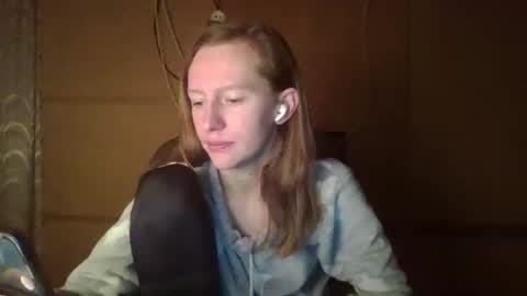 Elisa online show from 03-02-25, 09:43