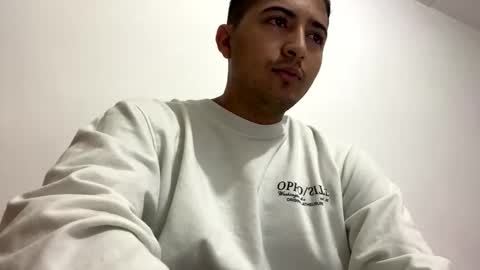 Snapshot of alanj998 chatting on 11-05-25, 03:56 alanj998 online show from 11-05-25, 03:56