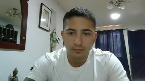 Snapshot of alanj998 chatting on 06-27-26, 05:29 alanj998 online show from 06-27-26, 05:29