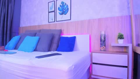 Snapshot of alanna_hank chatting on 02-28-26, 02:29 Alanna online show from 02-28-26, 02:29