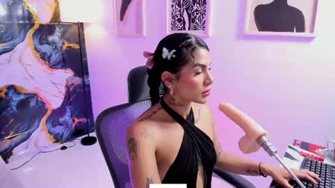 Snapshot of alanna_wild chatting on 06-09-26, 07:14 Alana online show from 06-09-26, 07:14