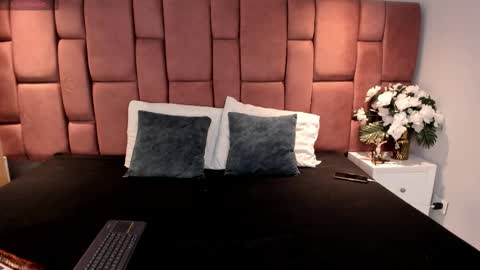 Alanna Jonnes online show from 11-21-25, 07:56