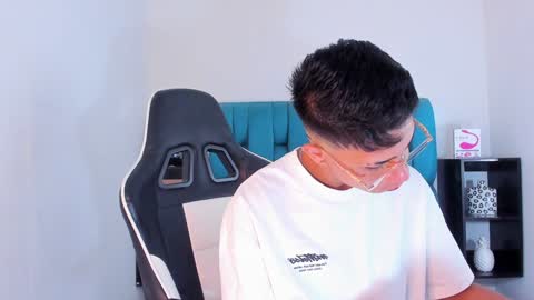 Snapshot of alannaughty_ chatting on 01-26-25, 07:32 alannaughty_ online show from 01-26-25, 07:32