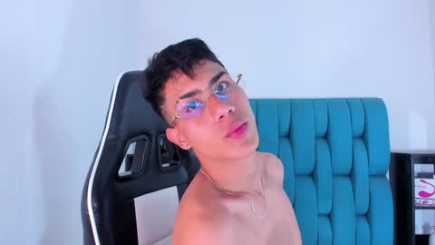 Snapshot of alannaughty_ chatting on 02-08-25, 04:57 alannaughty_ online show from 02-08-25, 04:57