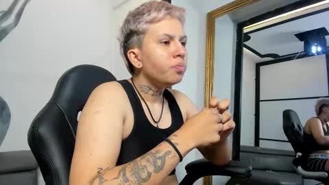 alanred_ online show from 09-19-25, 03:52