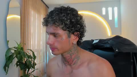 Snapshot of alanrodgers2_0 chatting on 01-31-25, 04:06 alan online show from 01-31-25, 04:06