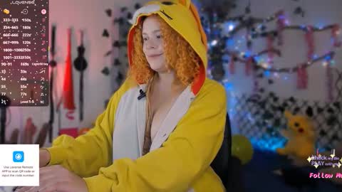 Caro online show from 10-11-25, 01:53