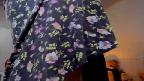 Caro online show from 04-22-26, 01:56