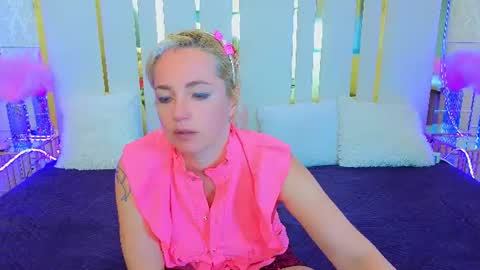 Snapshot of alaska_si chatting on 06-18-26, 05:41 alaska_si online show from 06-18-26, 05:41