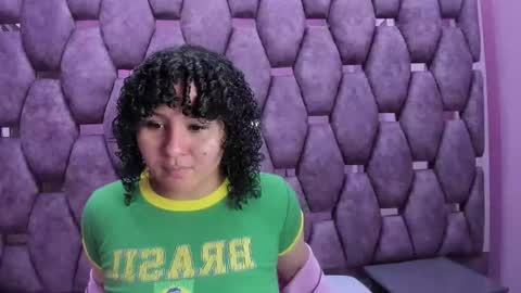 Snapshot of alasmith_ chatting on 11-05-25, 02:22 AlaSmith online show from 11-05-25, 02:22