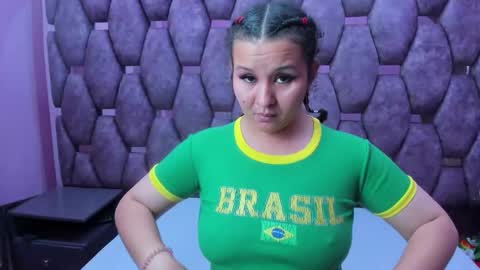 Snapshot of alasmith_ chatting on 11-12-25, 02:34 AlaSmith online show from 11-12-25, 02:34