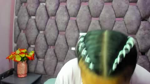 Snapshot of alasmith_ chatting on 11-18-25, 02:17 AlaSmith online show from 11-18-25, 02:17