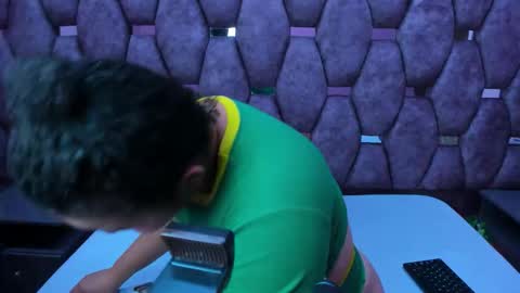 Snapshot of alasmith_ chatting on 11-25-25, 02:22 AlaSmith online show from 11-25-25, 02:22