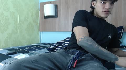 Snapshot of albertbernal69 chatting on 02-06-25, 05:14 Albert online show from 02-06-25, 05:14