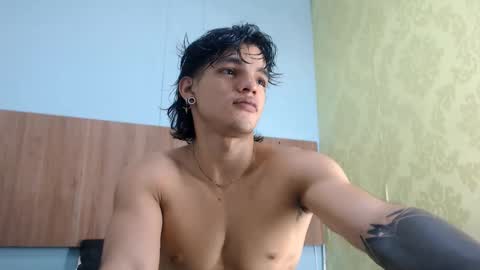 Snapshot of albertbernal69 chatting on 02-25-25, 08:25 Albert online show from 02-25-25, 08:25