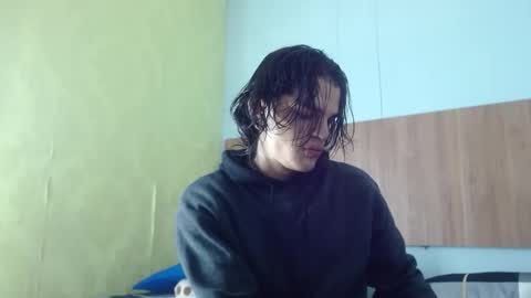 Snapshot of albertbernal69 chatting on 10-07-25, 03:14 Albert online show from 10-07-25, 03:14