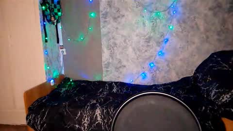 Snapshot of alberthamazierski chatting on 10-19-25, 05:35 Im Katrina online show from 10-19-25, 05:35