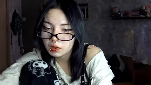 Snapshot of alberthamazierski chatting on 12-03-25, 07:27 Im Katrina online show from 12-03-25, 07:27
