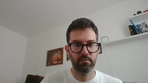 Snapshot of albertodivenire chatting on 02-22-25, 12:40 albertodivenire online show from 02-22-25, 12:40