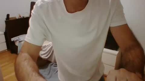 Snapshot of albertodivenire chatting on 02-22-25, 03:47 albertodivenire online show from 02-22-25, 03:47