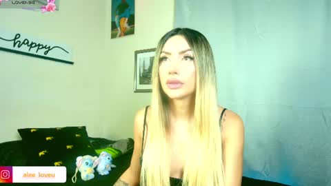 Snapshot of ale_love_ chatting on 06-17-26, 02:14 ALE LOVE online show from 06-17-26, 02:14