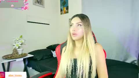Snapshot of ale_love_ chatting on 06-19-26, 02:16 ALE LOVE online show from 06-19-26, 02:16