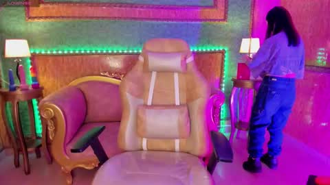 Aleja Online  GTM-5 700 1400 online show from 10-27-25, 12:09