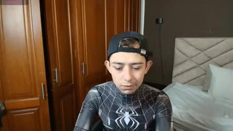 ALEC ANDREWS online show from 10-31-25, 07:37