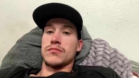 Snapshot of alecurclit chatting on 12-16-24, 12:15 alecurclit online show from 12-16-24, 12:15