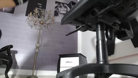 Snapshot of aleesha_cameron02 chatting on 09-13-25, 08:19 Ale online show from 09-13-25, 08:19