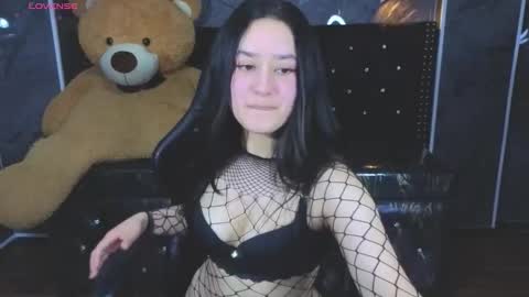 Snapshot of aleja05_b chatting on 11-20-25, 08:08 aleja online show from 11-20-25, 08:08