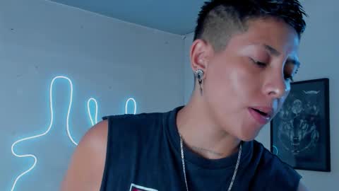 Alejandra online show from 11-20-25, 01:17