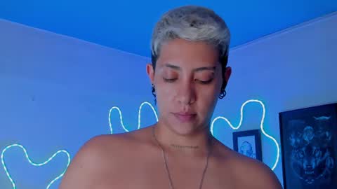 Alejandra online show from 06-11-26, 05:16