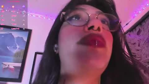Snapshot of aleja_5 chatting on 06-22-26, 02:57 Ale online show from 06-22-26, 02:57