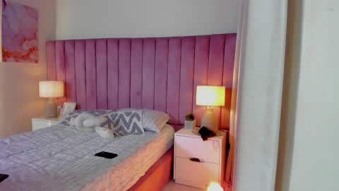 Alejandra Arango online show from 11-07-25, 10:21