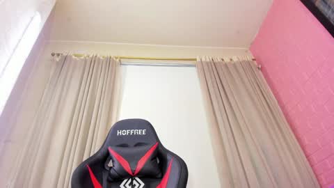 Aleja Hill online show from 12-14-24, 04:45