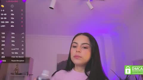 Alejandra online show from 11-04-25, 03:27