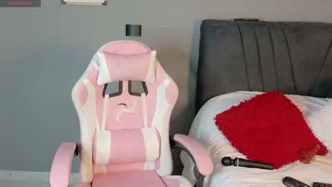 Alejandra Jones online show from 09-28-25, 12:27