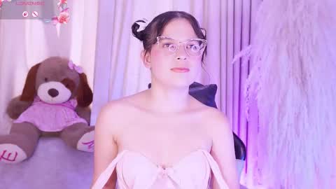 Snapshot of alejagarcia_ chatting on 12-14-25, 09:08 CUTE ALEJA online show from 12-14-25, 09:08