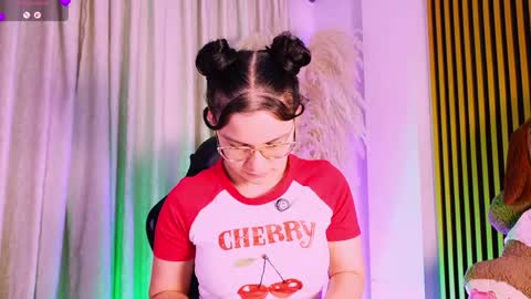 Snapshot of alejagarcia_ chatting on 06-04-26, 11:00 CUTE ALEJA online show from 06-04-26, 11:00