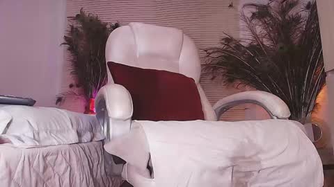 Alejandra online show from 03-10-25, 06:05