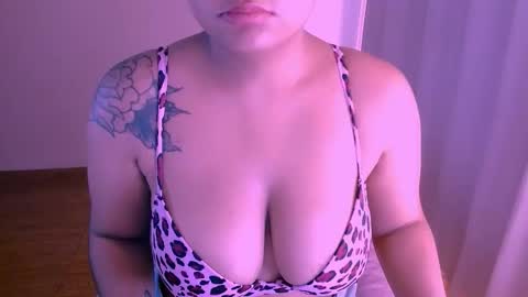 Alejandra  online show from 12-01-25, 05:18