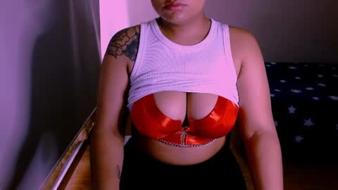 Snapshot of alejandra_conde chatting on 06-06-26, 07:29 Alejandra online show from 06-06-26, 07:29
