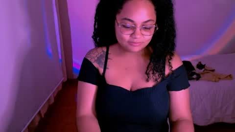 Snapshot of alejandra_conde chatting on 07-23-26, 12:02 Alejandra online show from 07-23-26, 12:02
